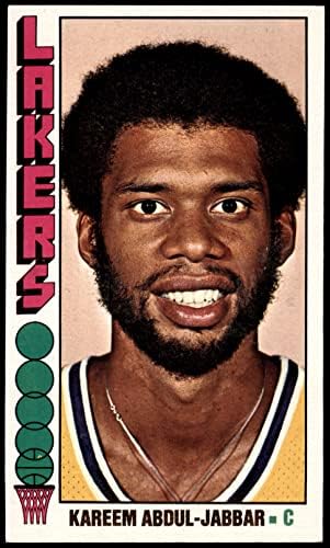 1976 Получава 100-та карта на редовния сезон (баскетбол) Карим Абдул-Джаббара от Лос Анджелис Лейкърс с добра оценка